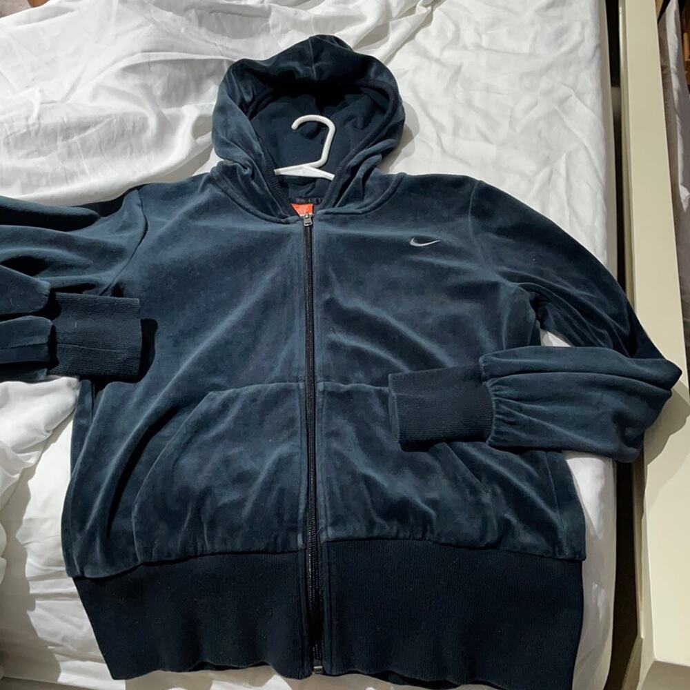 Nike L black velour full hooded zip euc